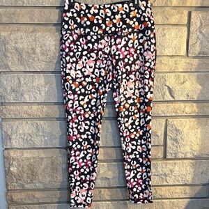 Chico's Zenergy Colorful Leopard Print Leggings